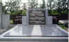 Graf_Albert_Scholtens_en_Reina_Knooihuizen_te_Houwewrzijl.jpg (39687 bytes)